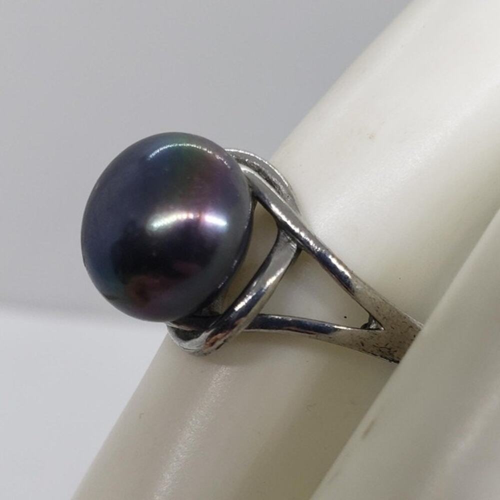 Iridescent Large Black Pearl Solitaire Ring Size 8 Silver Tone Split Shank